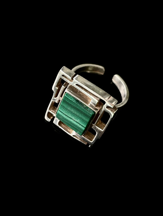 Malachite adjustable ring