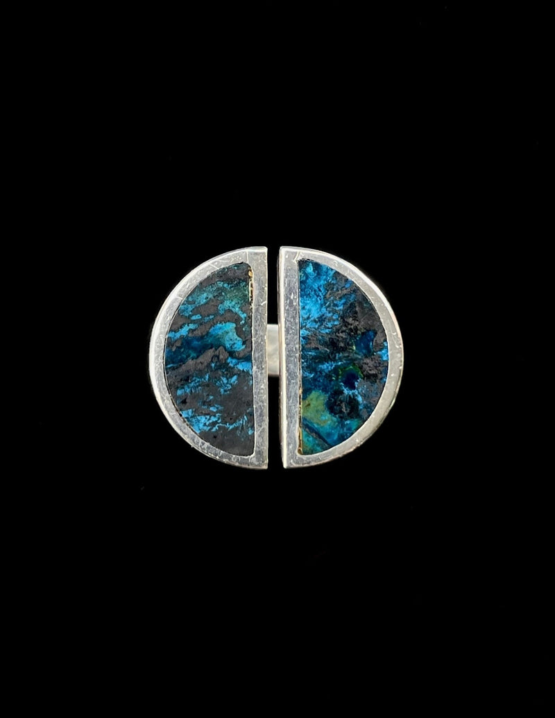 Trapeze ring with split azurite face
