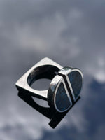 Trapeze ring with split azurite face