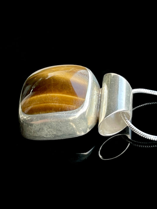 Tiger's eye pendant