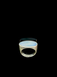 Mother-of-pearl ring