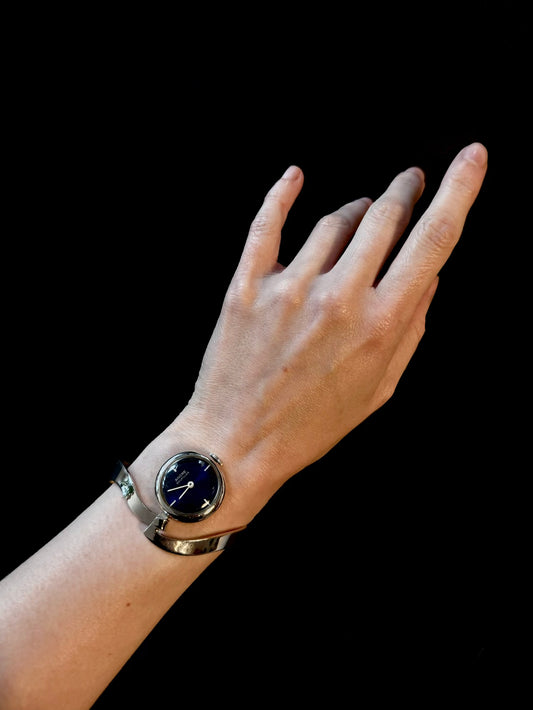 Blue dial bangle mechanical watch