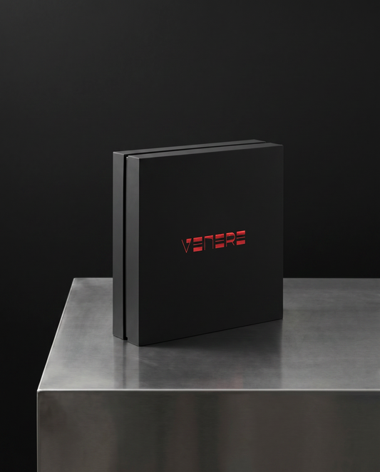 Minimalist torque with closed sculptural form